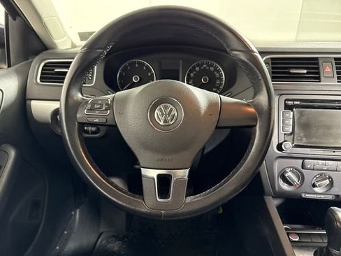 Used 2014 Volkswagen Jetta SE image 17