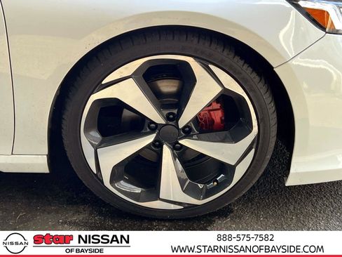 Used 2022 Honda Accord Touring image 6