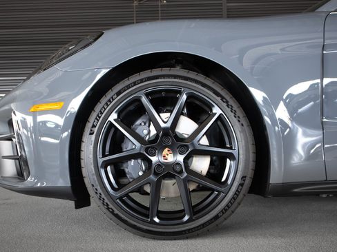 New 2026 Porsche Panamera RWD image 12