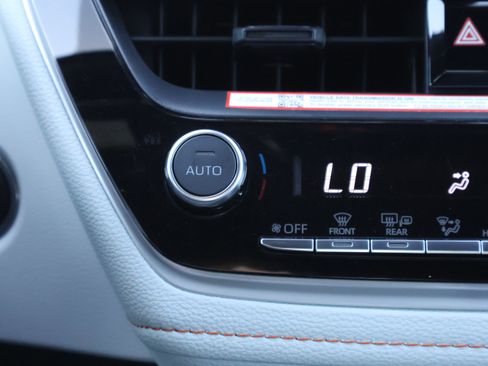 Used 2025 Toyota Corolla FX w/ Convenience Package image 24