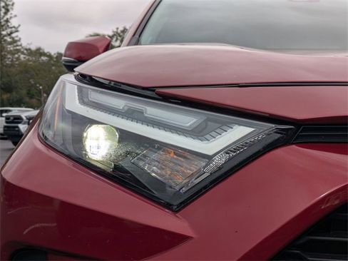 Used 2025 Toyota RAV4 XLE Premium image 10