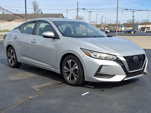 Used 2023 Nissan Sentra SV image 1