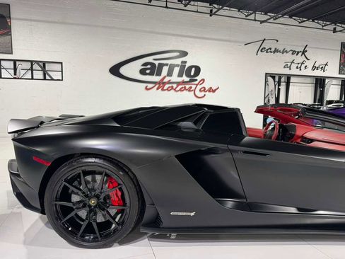 Used 2018 Lamborghini Aventador S image 57