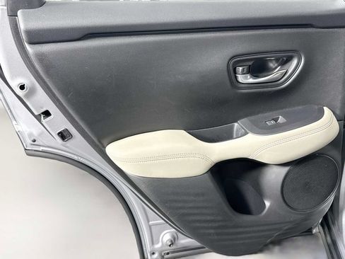 Used 2023 Honda HR-V LX image 30