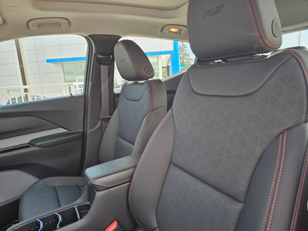 New 2027 Chevrolet Bolt RS w/ Technology Package FWD image 25