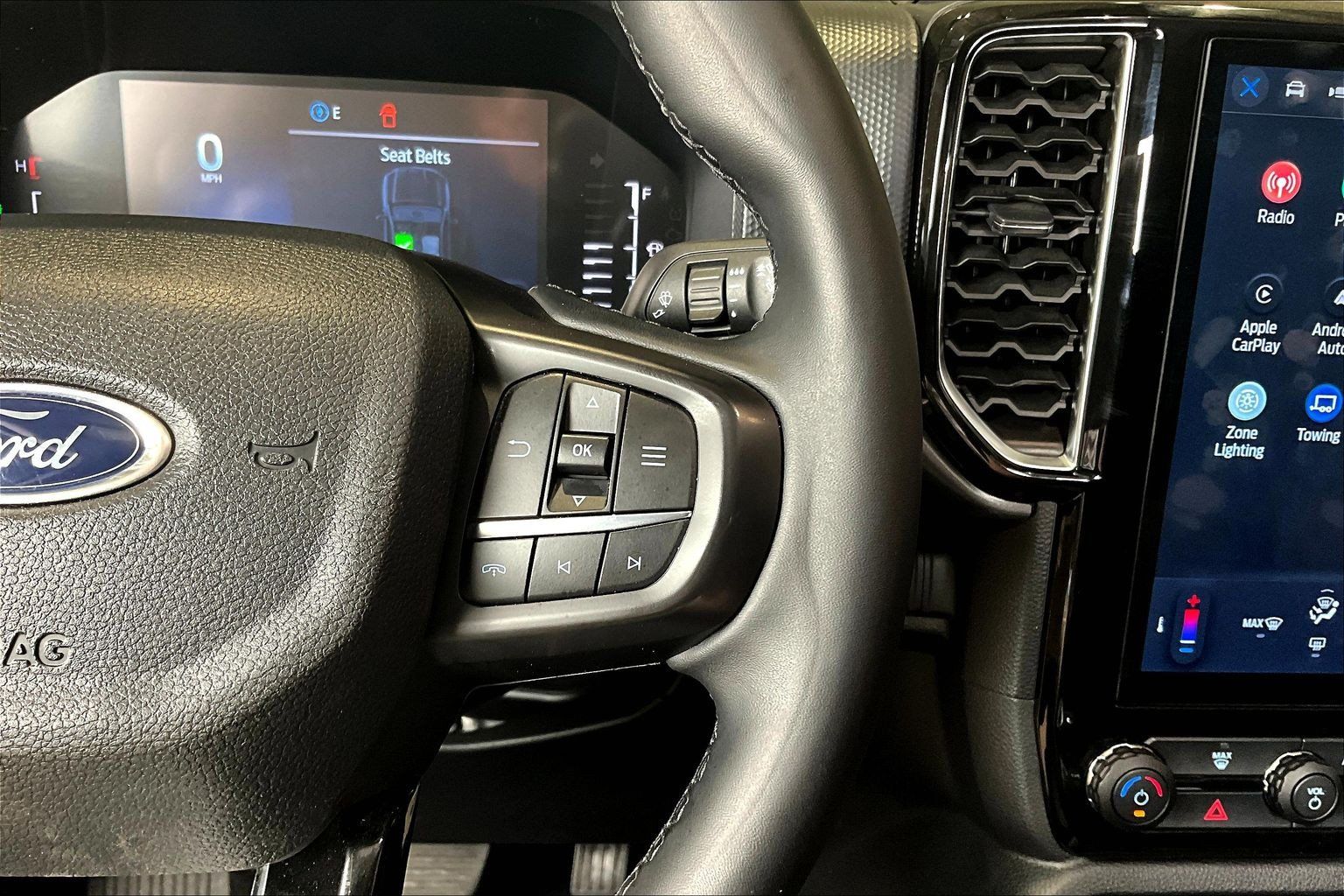 Used 2025 Ford Ranger XLT w/ Black Appearance Package AWD/4WD image 14