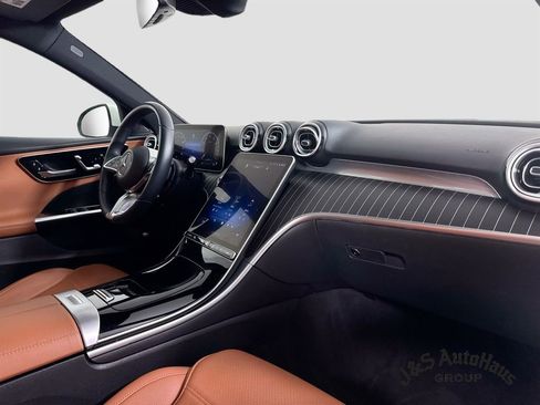 Used 2022 Mercedes-Benz C 300 Sedan w/ Exclusive Trim Package image 36