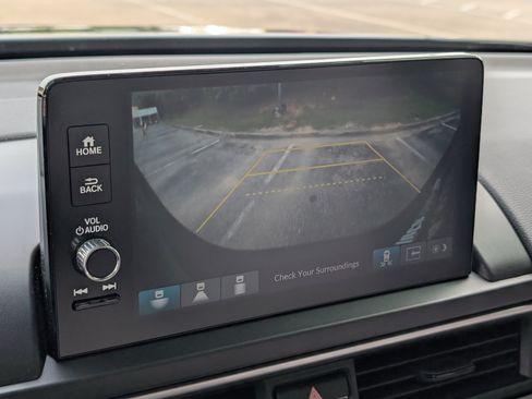 Used 2024 Honda Pilot Touring image 30