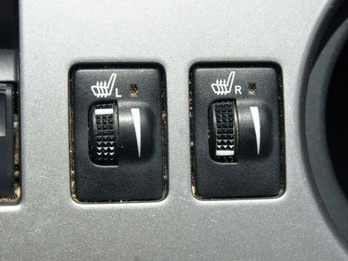 Used 2018 Toyota 4Runner SR5 Premium image 9