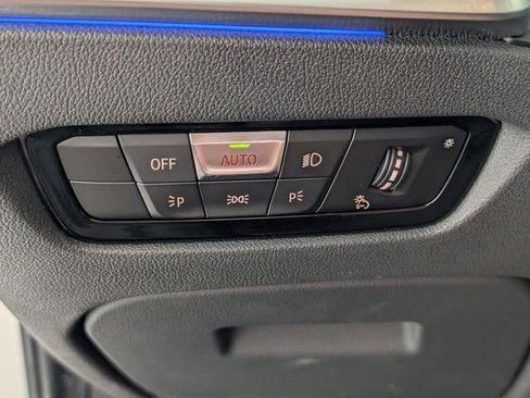 Used 2019 BMW 330i Sedan w/ Convenience Package RWD image 16