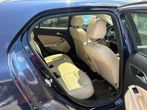 Used 2017 Mercedes-Benz GLA 250 4MATIC image 4