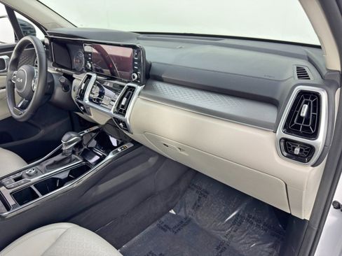 Used 2022 Kia Sorento SX image 14
