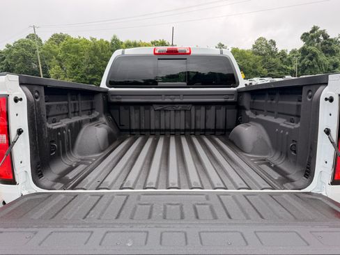 Used 2022 Chevrolet Colorado ZR2 w/ ZR2 Dusk Special Edition AWD/4WD image 7