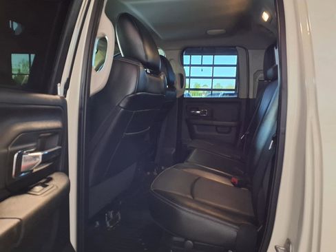 Used 2017 RAM 1500 Laramie w/ Convenience Group AWD/4WD image 14