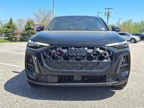 Used 2025 Audi SQ5 Premium Plus AWD/4WD image 2