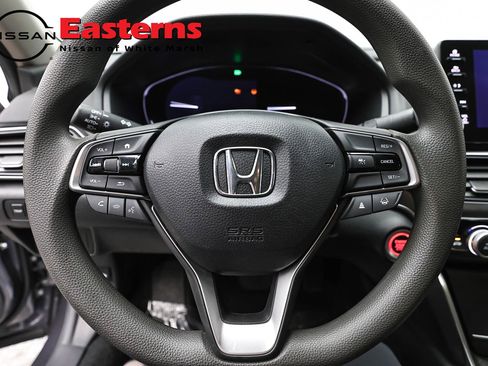 Used 2021 Honda Accord LX image 10