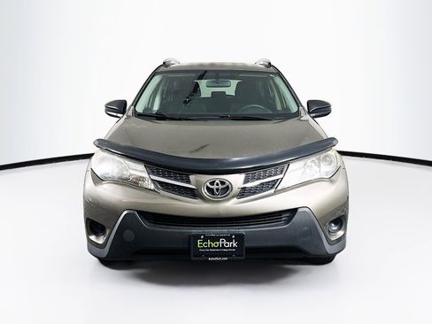 Used 2014 Toyota RAV4 LE FWD image 2