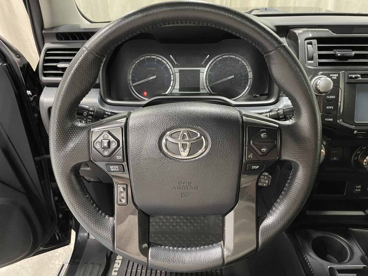 Used 2019 Toyota 4Runner TRD Off-Road Premium AWD/4WD image 11