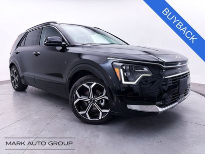 Used 2023 Kia Niro SX Touring