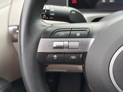 Used 2025 Hyundai Tucson SEL FWD image 19