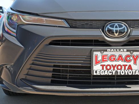 Used 2024 Toyota Corolla LE FWD image 9