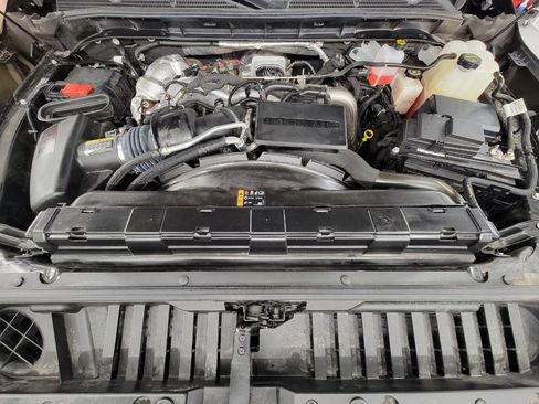 Used 2024 GMC Sierra 2500 AT4X w/ AT4X AEV Edition AWD/4WD image 9