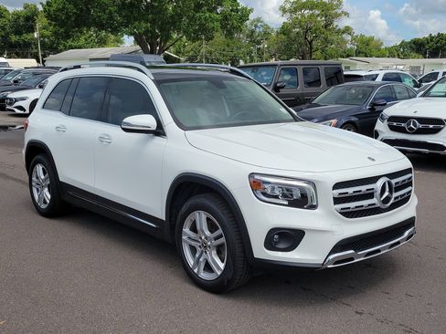 Certified 2022 Mercedes-Benz GLB 250 image 2