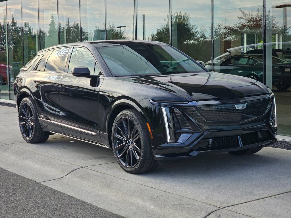 New 2027 Cadillac Lyriq V Premium AWD/4WD image 7