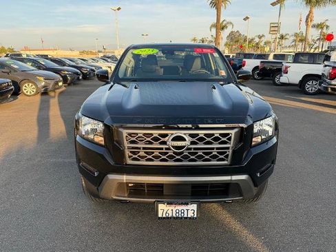 Certified 2023 Nissan Frontier SV w/ Graphics Package image 2