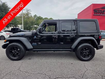 Used 2023 Jeep Wrangler Unlimited w/ 8.4" Radio Group