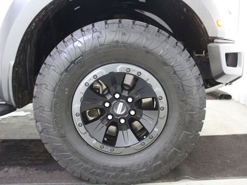 Used 2018 Ford F150 Raptor w/ Equipment Group 802A Luxury AWD/4WD image 24