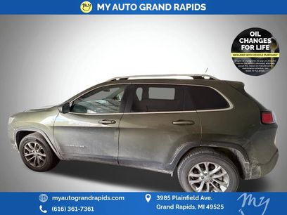 Used 2019 Jeep Cherokee Latitude w/ Cold Weather Group