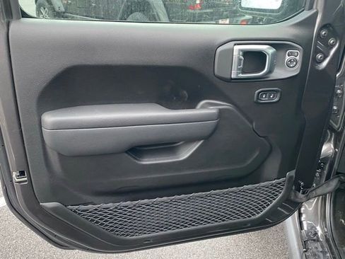 New 2026 Jeep Gladiator Mojave image 12