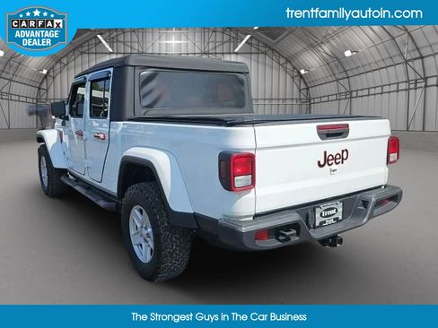 Used 2022 Jeep Gladiator Sport image 3