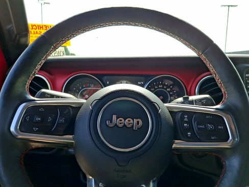 Used 2019 Jeep Wrangler Unlimited Rubicon AWD/4WD image 16