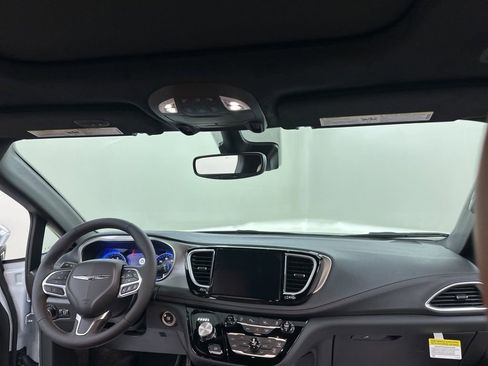 New 2026 Chrysler Pacifica Pinnacle AWD/4WD image 20