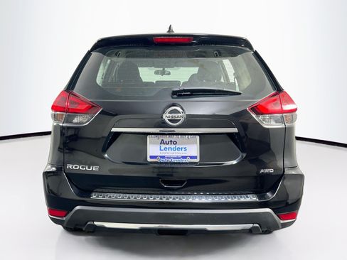 Used 2018 Nissan Rogue S AWD/4WD image 6