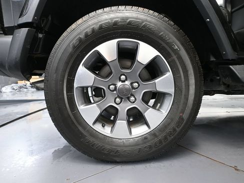 Used 2023 Jeep Wrangler Sahara w/ Dual Top Group AWD/4WD image 16