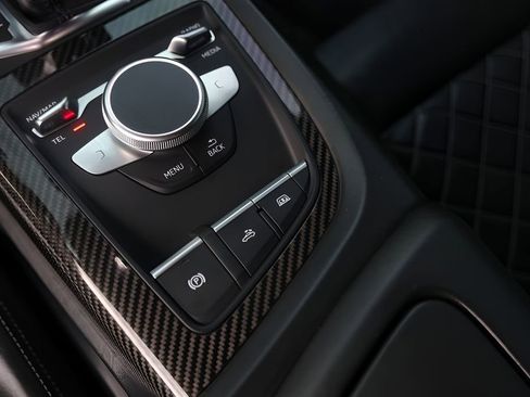 Used 2018 Audi R8 V10 plus image 26