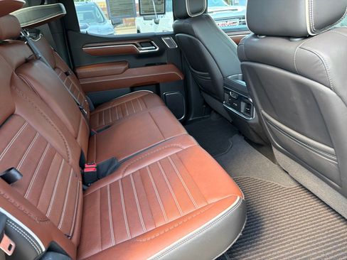 Used 2023 GMC Sierra 1500 Denali Ultimate AWD/4WD image 13