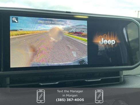 New 2025 Jeep Gladiator Sport image 18