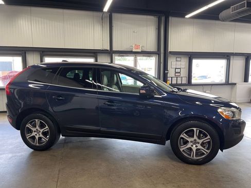 Used 2013 Volvo XC60 T6 Premier Plus AWD/4WD image 19