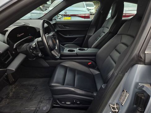 Used 2023 Porsche Taycan w/ Premium Package image 21