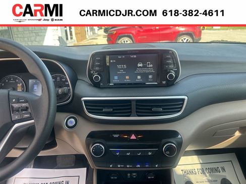 Used 2019 Hyundai Tucson Value FWD image 19