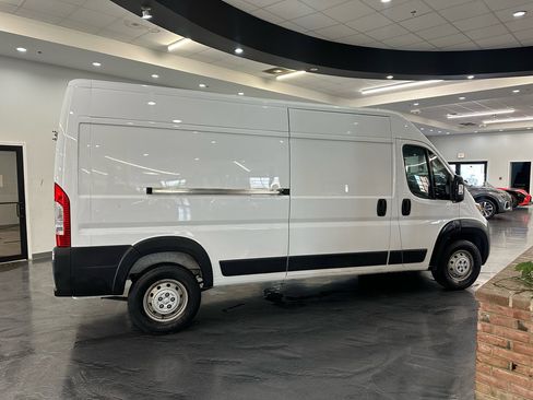 Used 2023 RAM ProMaster 3500 image 4