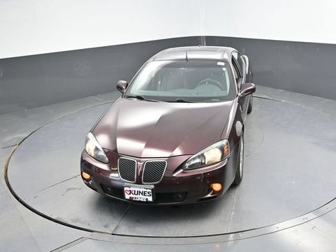 Used 2005 Pontiac Grand Prix GXP w/ Premium Audio Package FWD image 33