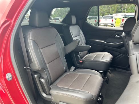 Used 2023 Chevrolet Traverse High Country w/ LPO, 'HIT The Road' Package FWD image 17
