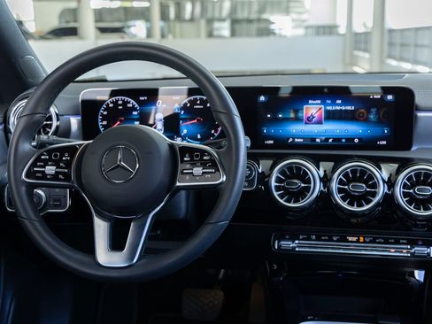 Used 2023 Mercedes-Benz CLA 250 image 18