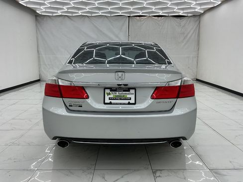Used 2015 Honda Accord Sport image 10