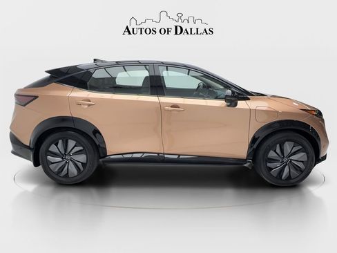 Used 2023 Nissan Ariya AWD/4WD image 6